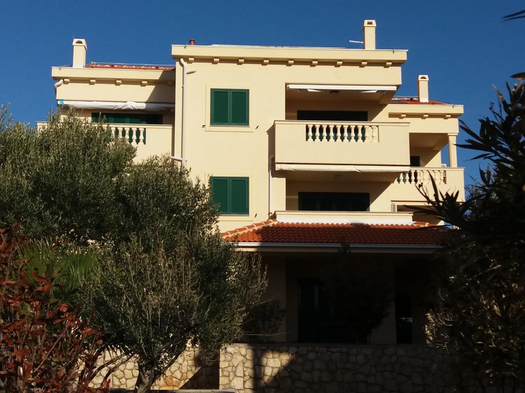 Apartments Next To Sea Maris Novaglia Esterno foto